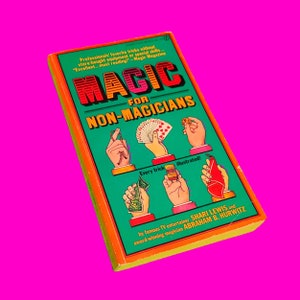 Magia per i non-maghi Shari Lewis Abraham Hurwitz New York City Libro in brossura illustrato come cheat sheet Libro di istruzioni vintage
