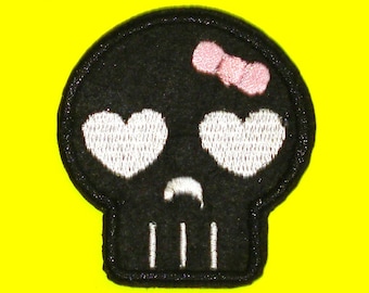 Skull With Green Bow,Aufnäher,Patch,Aufbügler,Iron On,Badge,Rockabilly 