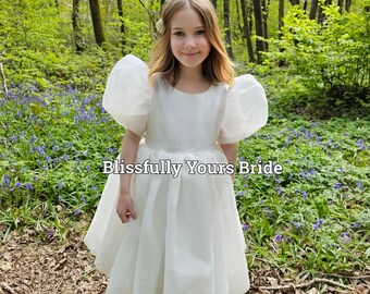 Gorgeous Ivory Puff Sleeve Flower Girl Dress - Bridesmaid Dress - Wedding (Variety of colours)