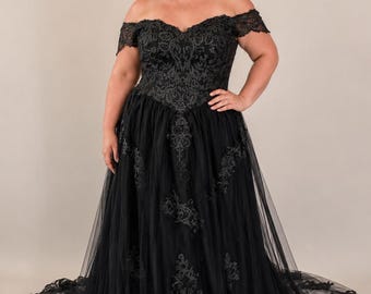 Abito da sposa nero con strascico, abito da sposa gotico in pizzo, abito da sposa taglie forti - Taglia UK 22, pronto per la spedizione - Ultimo pezzo disponibile
