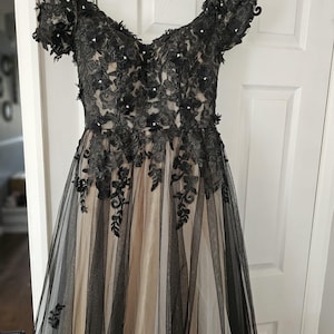 Black & Champagne Lace Wedding Dress, Gothic Bridal Gown With Train - Etsy