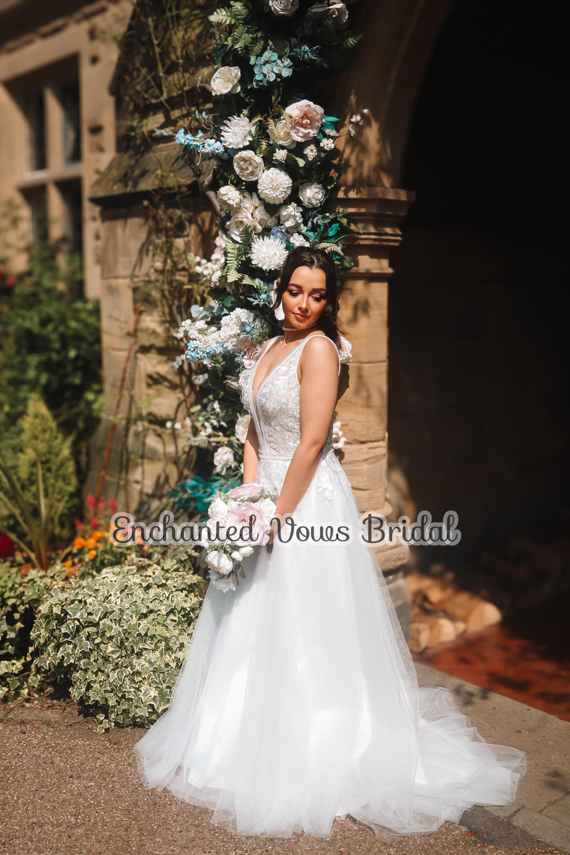 Lace Applique Tulle Wedding Dress: Plunge Neckline, Beach Bridal