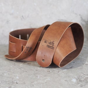 Nutty Brown Leather Guitar Strap