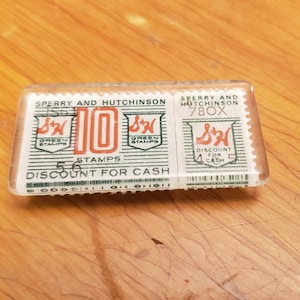 Magnes ze znaczkami S&H Green Stamps