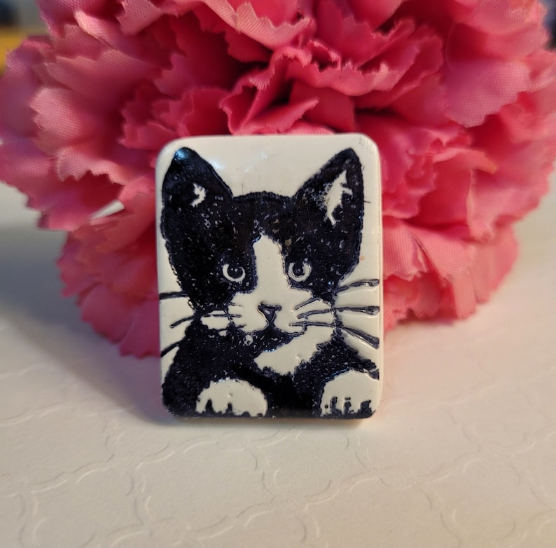 Cute Cat Pin, Tuxedo Cat Brooch, Cat Lovers Gift, Artsy Clay Handmade image 1