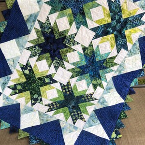 Twilight Glen PDF Pattern for quilt with Prairie Point Border, made with 10 inch squares, layer cake image 4