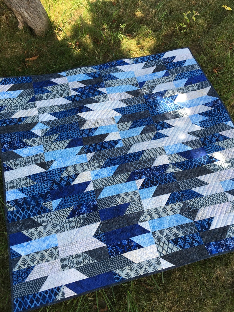 Modello di trapunta moderno, Mountain Dawning PDF Quilt Pattern per strisce da 2 1/2 pollici, Montagne deliziose, immagine 1