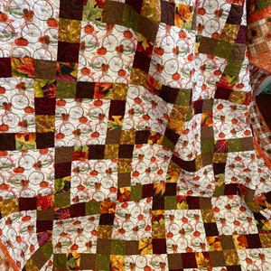 Strip Pieced Quilt pattern, printed copy of Lovers Kiss Quilt instructions using jelly roll strips or fat quarters image 2