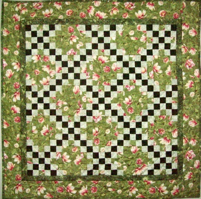 Irish Chain PDF Quilt Pattern, beginning quilter quick strip project, wall hanging size only 33 x 33 image 8