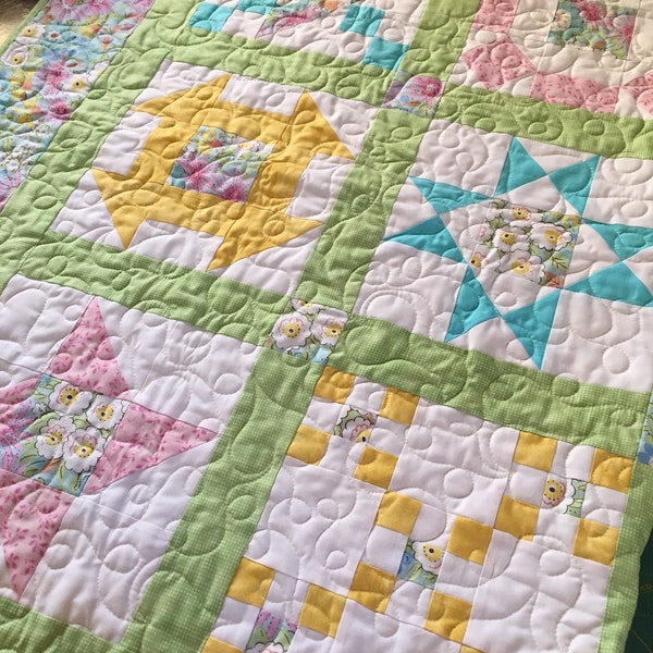 Easy Sampler Quilt pattern, Beginner lessons, learn to create 12 classic quilt blocks as you make this sampler quilt