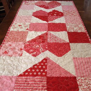Heart Table Runner Quilt Pattern, Charm Square Valentine Decor (PDF ...