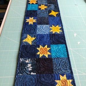 Under The Stars Mini Runner or Wall Hanging PDF Quilt pattern image 3