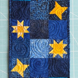 Under The Stars Mini Runner or Wall Hanging PDF Quilt pattern image 7