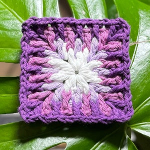 Patrón Mosaico Bloom de la abuela en español e inglés.