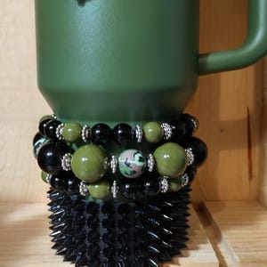 Olijfgrenen Camo Strobedel Beker Accessoires Armbanden Set Hamerkleur