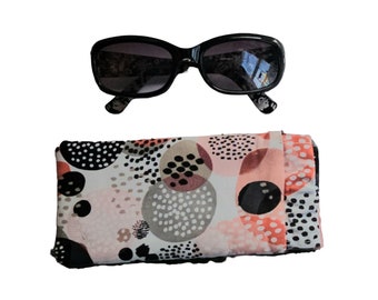 Fifties Modern Sunglass Case, Eyeglass Case,Glasses Pouch, Pop Open, Snap Shut, Lined and Padded, Black White Coral Pink FREE SHIPPING