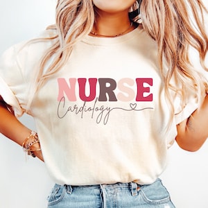 Herz Krankenschwester Shirt, Retro Krankenschwester Shirt, Kardiologie Shirt für Krankenschwestern, Geschenk für RN Karten, KrankenpflegeStudenten T-Shirt, New Grad Nurse Herz T-Shirt