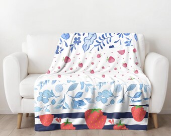 Przytulny, pluszowy koc z aksamitu z truskawkowymi wzorami, miękki pled do domu, prezent na dzień matki, baby shower, wystrój pokoju dziecięcego, sezonowy komfort