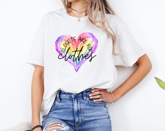 T-shirt coeur arc-en-ciel fierté, les placards sont réservés aux vêtements, t-shirt fierté, chemise LGBTQ