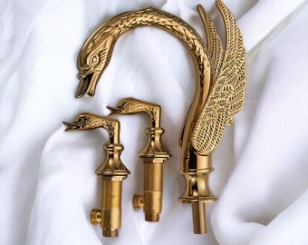 Swan Handle Swan Faucet  , Golden Brass Bathroom Vanity , Bathroom Basin Mixer Tap , Golden Vanity