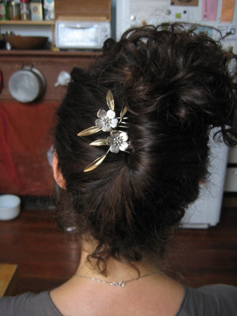 Sweet Blossom and leaves Hair Comb image 5