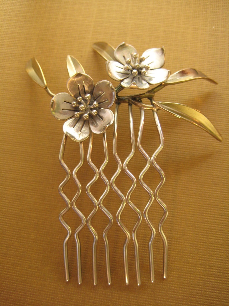 Sweet Blossom and leaves Hair Comb image 3