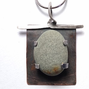 Beach pebble Stone necklace image 1