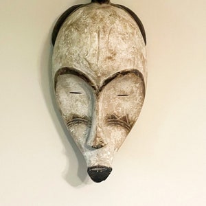 Handcarved Fang Ngil Mask, Authentic Gabon Mask, Handmade African Mask, Home Decor, Wall Hanging