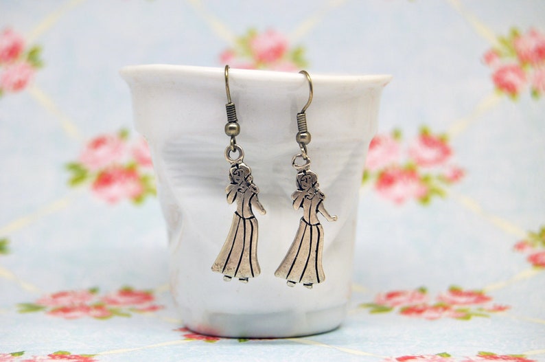 Snow White earrings,Fantasy Earrings,funny earrings,Cartoon Earrings,Fairy-tale Earrings