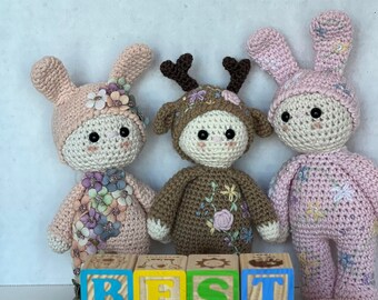 Handmade crochet Best Friends Group