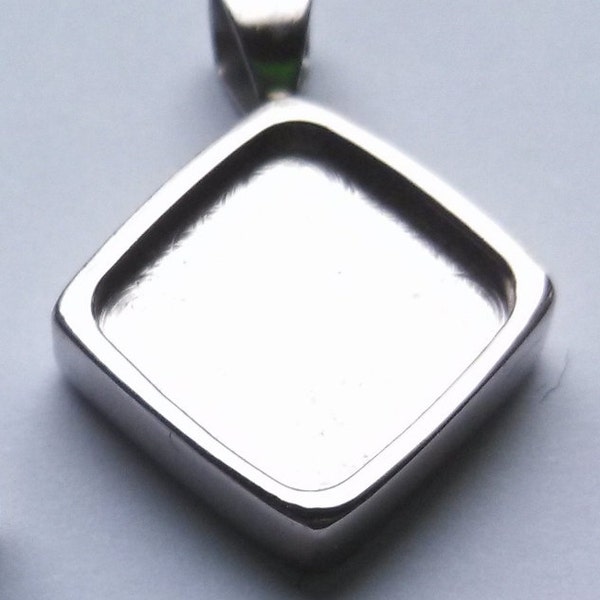 Pendant Blank Cabochon Setting 05  (Buy 3 get 1 free)  Sale 50 % off