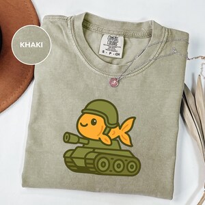 Fish Tank Comfort Colors® Unisex T-shirt, Aquarium Tee, Fish Lover Gift, Ocean Theme Shirt, Marine Life Top