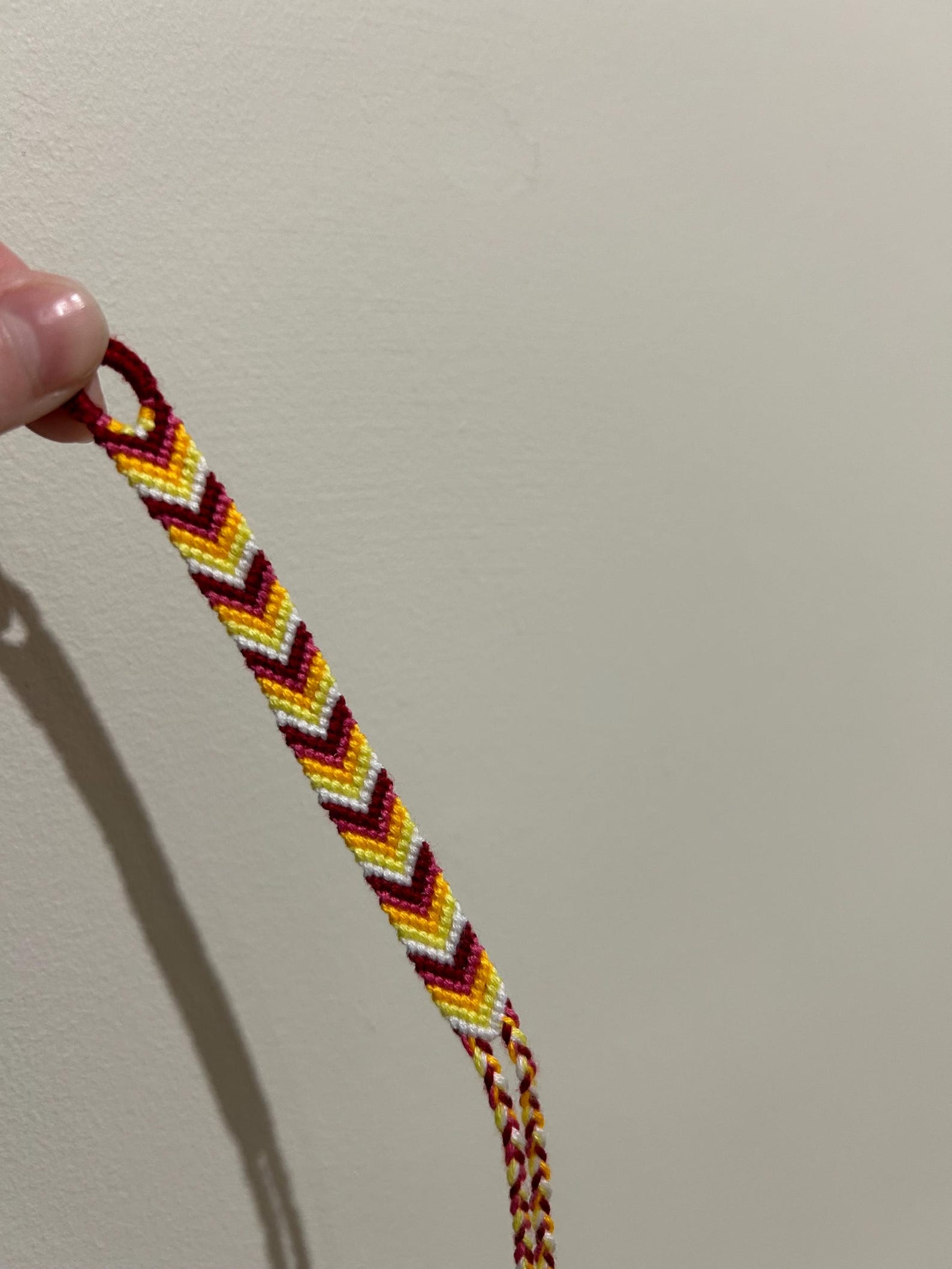 outer-banks-friendship-bracelets-john-b-kiara-pope-jj-sarah-obx