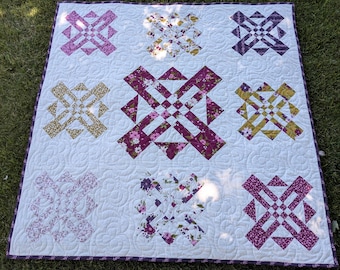 Bridgerton Bordsduk/Knäfilt/Väggbonad Lila Blommor