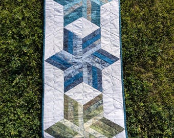 Batik Stars Twirl N Spin Table Runner