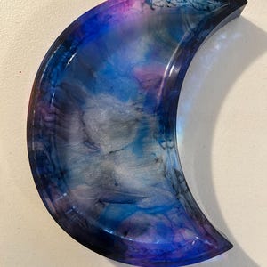 Resin Moon Jewelry Tray – Celestial Trinket Dish for Rings, Earrings & Crystals | Lunar Décor Gift