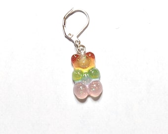 Rainbow glitter gummy bear stitch marker resin, knitting or crochet