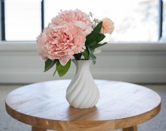 Twist Flow Vase - Swirl Design, Modern Decorative Vase, Minimalist Home Decor, Eco-Friendly Flower Vase