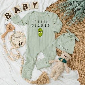 Little Pickle Baby bodysuit and hat set, Cute Pickle Bodysuit, Baby Clothes, New baby, Unisex Baby gift, Going home outfit, Baby keepsake Mint