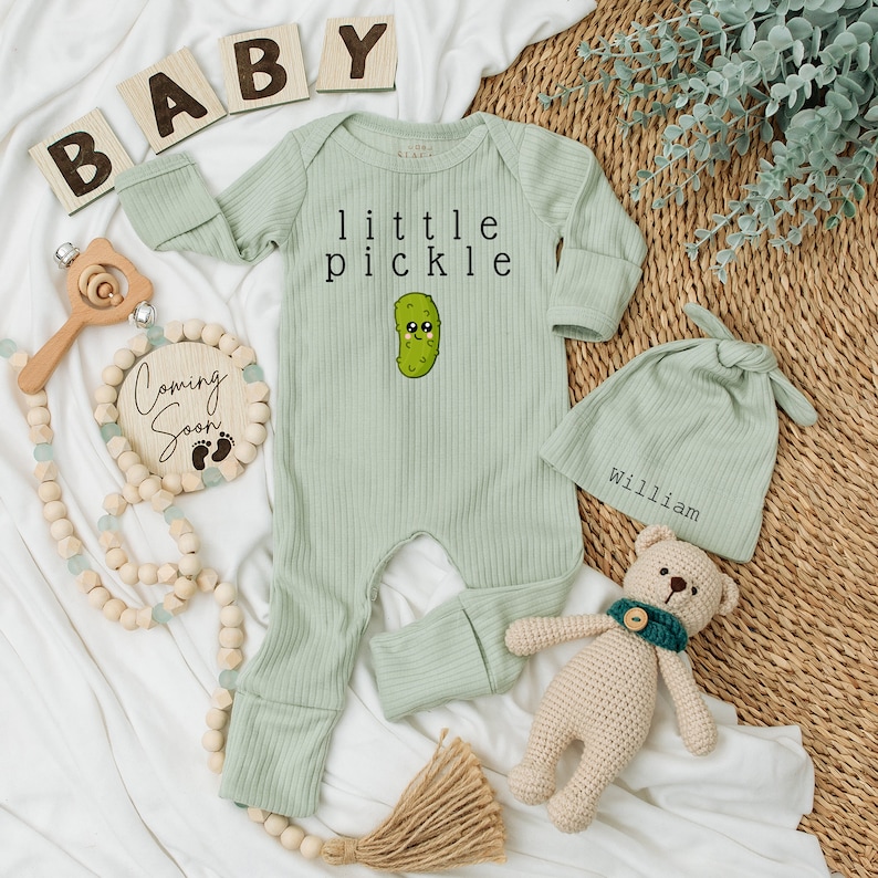 Little Pickle Baby bodysuit and hat set, Cute Pickle Bodysuit, Baby Clothes, New baby, Unisex Baby gift, Going home outfit, Baby keepsake Mint