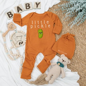 Little Pickle Baby bodysuit and hat set, Cute Pickle Bodysuit, Baby Clothes, New baby, Unisex Baby gift, Going home outfit, Baby keepsake Orange