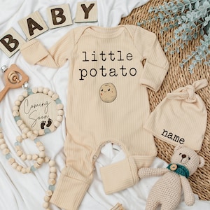 Little Potato Baby bodysuit and hat set, Cute Potato Bodysuit, Baby Clothes, New baby, Unisex Baby gift, Going home outfit, Baby keepsake