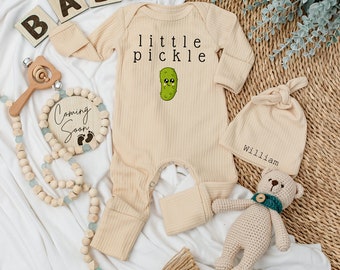 Little Pickle Baby bodysuit and hat set, Cute Pickle Bodysuit, Baby Clothes, New baby, Unisex Baby gift, Going home outfit, Baby keepsake