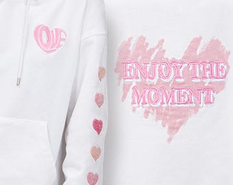 Personalized Aesthetic Hoodie Embroidered Graphic Sweatshirts for Women Teen Girls Hoodie Cotton Comfort Casual Sweatshirts Y2K Gift for Her