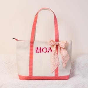 Canvas Tote Embroidered Name Beach Tote Bag Monogram Bridesmaids Bags Tote Bag Custom Tote Bag Preppy Boat Bag Monogramed Beach Bag for Girl