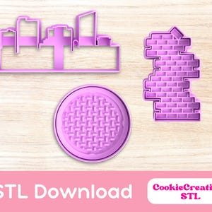 Peut inclure: Trois emportes-pièces en 3D imprimés en violet : un horizon de ville, un mur de briques et une grille d’égout ronde. Le texte STL Download et Cookie Creations STL est visible en bas de l’image.