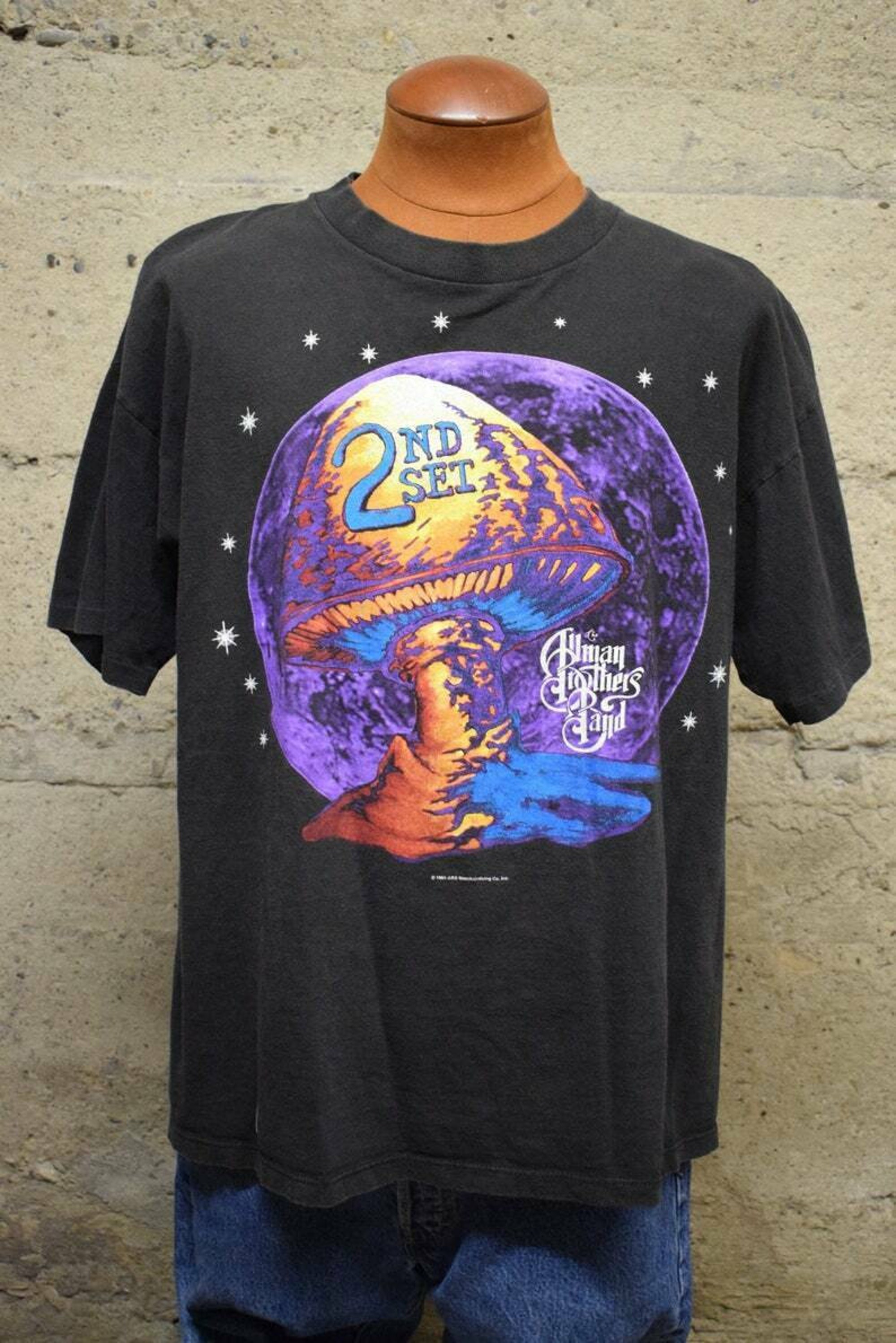 1995s Vintage Allman Brothers Band Rock Single Stitch Tour T-Shirt 1995s Vintage Allman Brothers Band Rock Single Stitch Tour T-Shirt