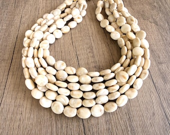 Crèmebruine ketting met acrylkralen, dikke ketting met meerdere strengen - Missy