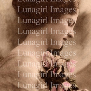 DIGITALE DOWNLOAD vintage foto, Victoriaanse Edwardiaanse dame serene vrouw rozen antieke ansichtkaart afbeelding veranderde kunst EPHEMERA zeer hoge resolutie