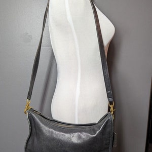 70's 80's Vintage Black Grey Coach Large Swinger Bag Leather Shoulder Bag USA image 2